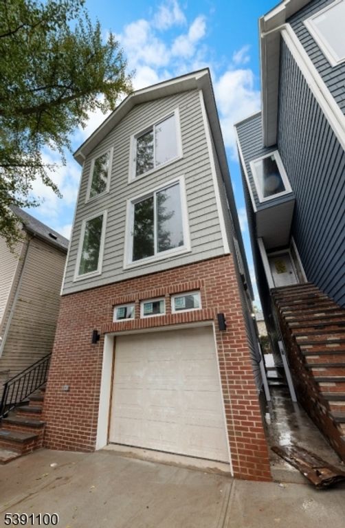 373 Chadwick Ave, Newark City, NJ 07112