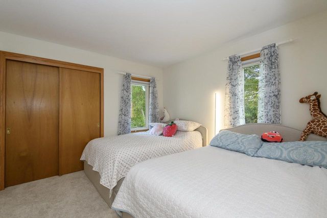 W235N7102 Prairie LANE, Sussex, WI 53089