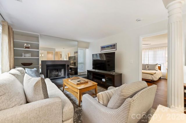 607 Queens Road, Charlotte, NC 28207