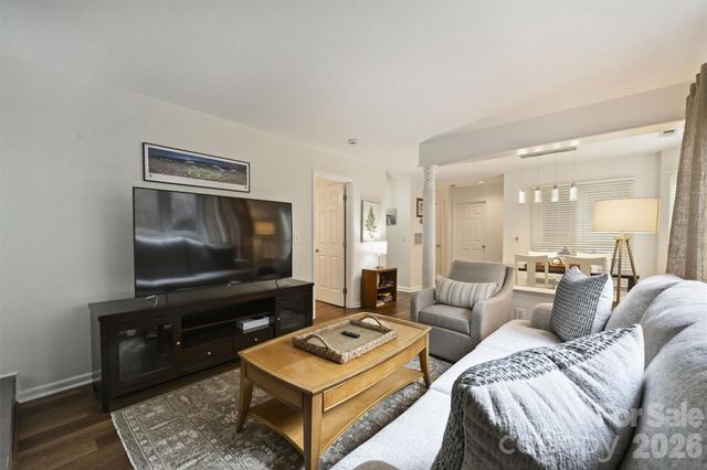 607 Queens Road, Charlotte, NC 28207