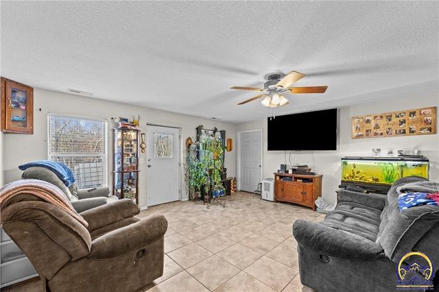 1475 Jackson RD, Williamsburg, KS 66095