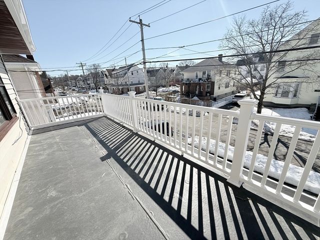 204 Farrington St 2, Quincy, MA 02170