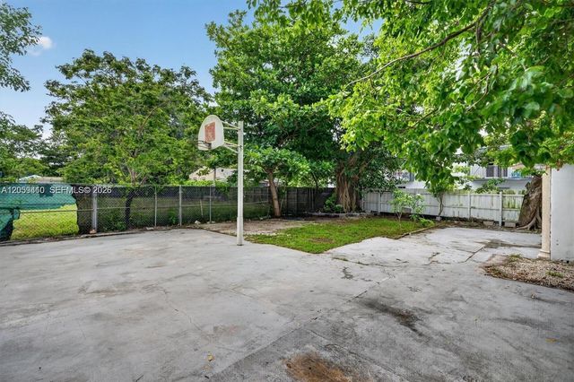 836 NW 29th Terrace, Miami, FL 33127