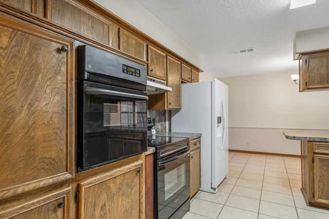 2814 Pineview, Tyler, TX 75704