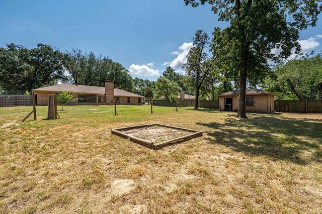 2814 Pineview, Tyler, TX 75704