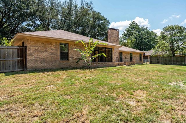 2814 Pineview, Tyler, TX 75704