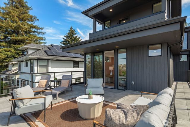 1123 31st Avenue, Seattle, WA 98122