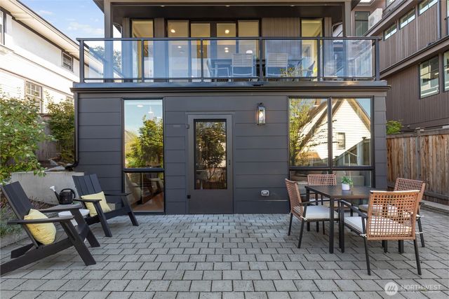 1123 31st Avenue, Seattle, WA 98122