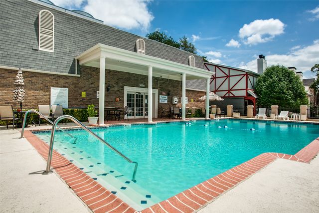 15909 Archwood Lane 1026, Dallas, TX 75248