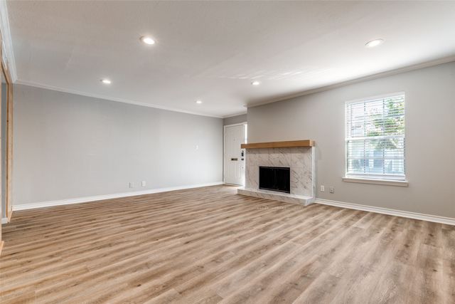 15909 Archwood Lane 1026, Dallas, TX 75248