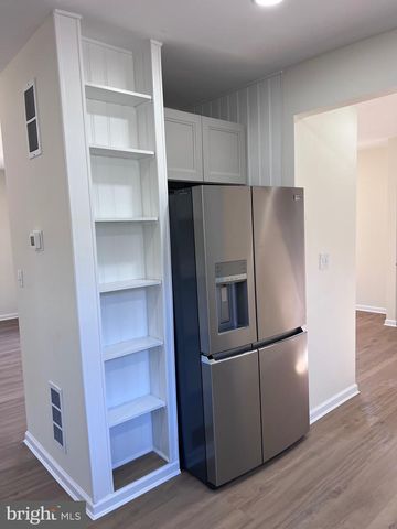 711 TUCKAHOE ROAD, Vineland, NJ 08360