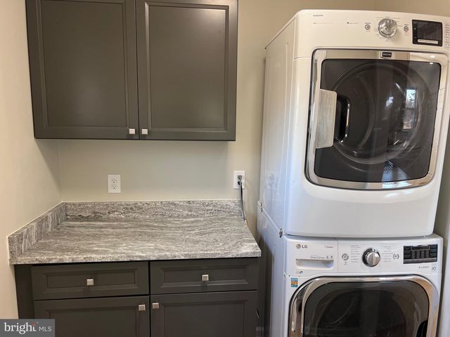 711 TUCKAHOE ROAD, Vineland, NJ 08360