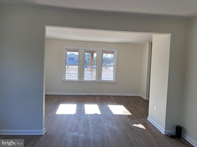711 TUCKAHOE ROAD, Vineland, NJ 08360