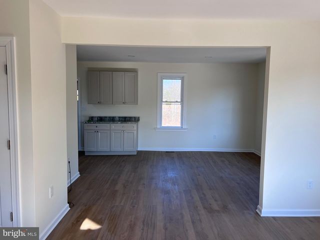 711 TUCKAHOE ROAD, Vineland, NJ 08360