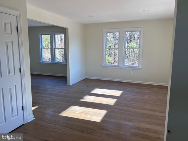 711 TUCKAHOE ROAD, Vineland, NJ 08360