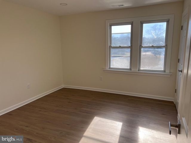 711 TUCKAHOE ROAD, Vineland, NJ 08360