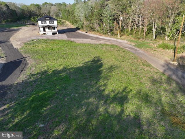 711 TUCKAHOE ROAD, Vineland, NJ 08360