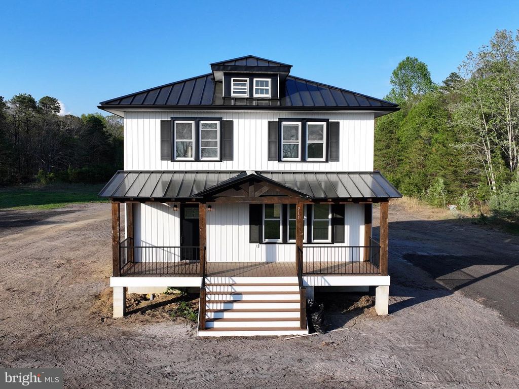 711 TUCKAHOE ROAD, Vineland, NJ 08360