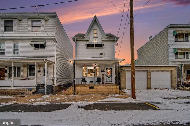 30 S WALNUT ST, Mount Carmel, PA 17851