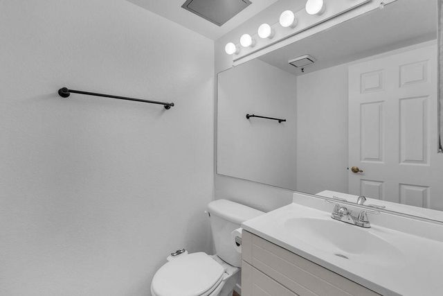 14736 Pioneer Boulevard, Norwalk, CA 90650