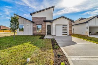 2412 Sabinal Avenue, Hidalgo, TX 78503