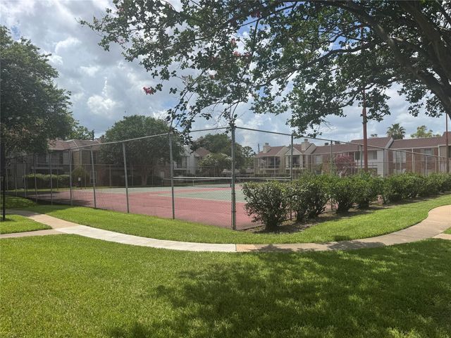 2800 Jeanetta 1209, Houston, TX 77063