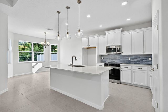 10 Persimmon, Palm Coast, FL 32164