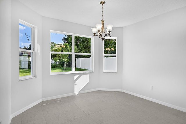 10 Persimmon, Palm Coast, FL 32164