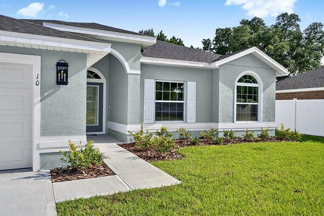 10 Persimmon, Palm Coast, FL 32164