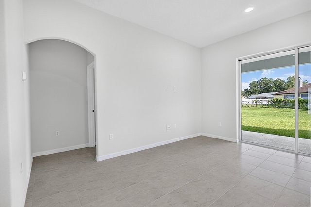 10 Persimmon, Palm Coast, FL 32164