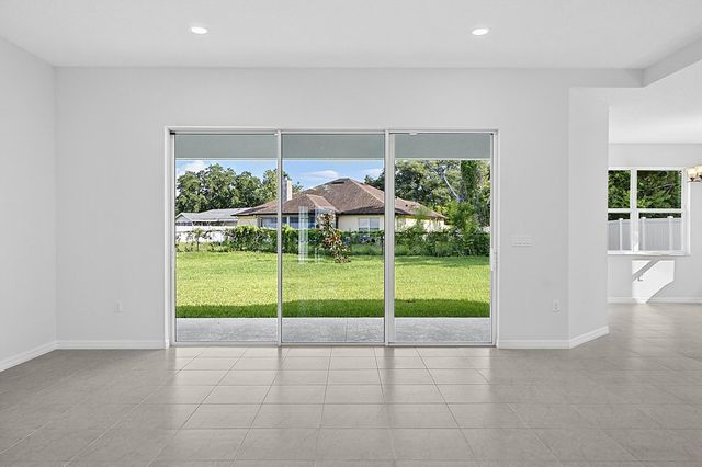 10 Persimmon, Palm Coast, FL 32164