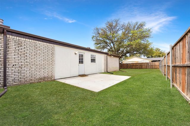 4813 Arbor Glen Road, The Colony, TX 75056