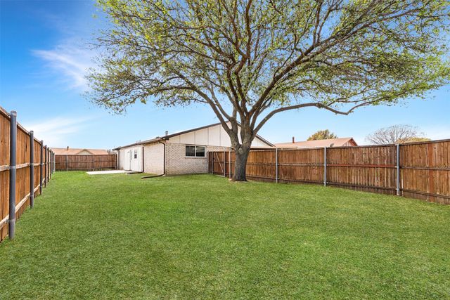 4813 Arbor Glen Road, The Colony, TX 75056