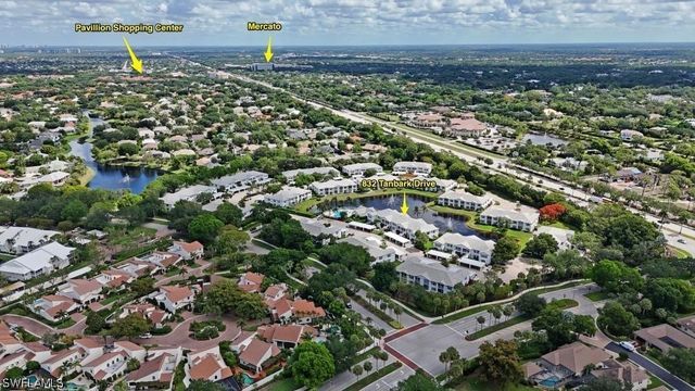 832 Tanbark DR 105, Naples, FL 34108