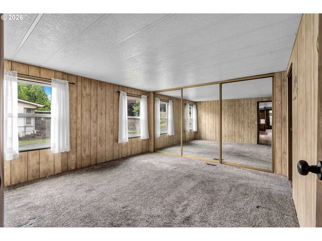 14012 Se RUPERT Dr, Milwaukie, OR 97267