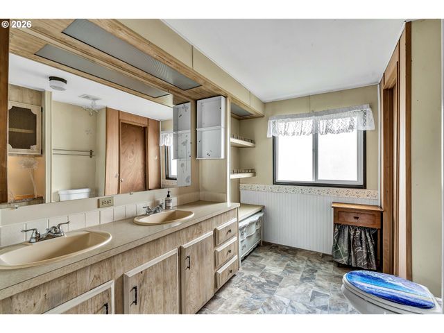 14012 Se RUPERT Dr, Milwaukie, OR 97267