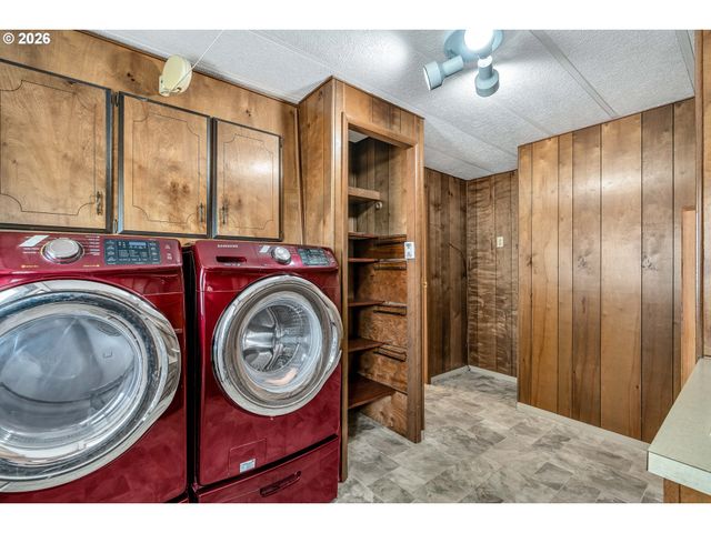 14012 Se RUPERT Dr, Milwaukie, OR 97267