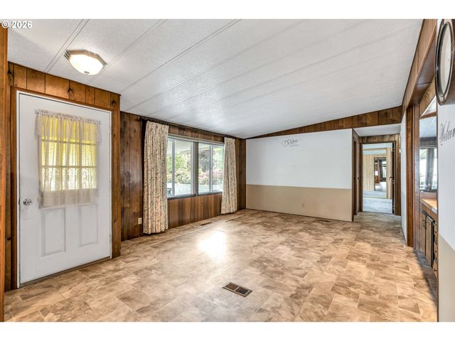 14012 Se RUPERT Dr, Milwaukie, OR 97267