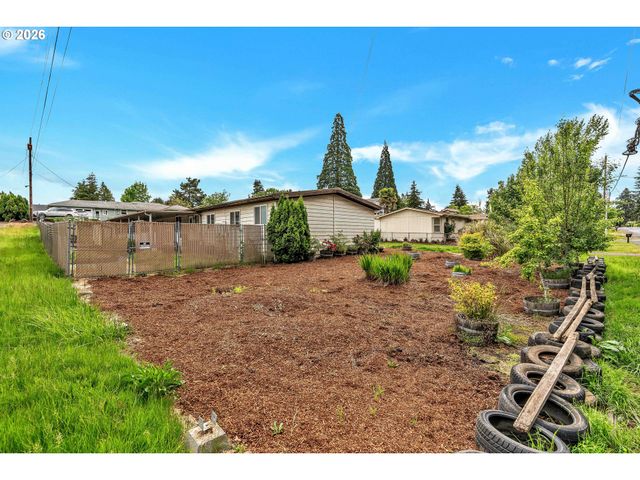 14012 Se RUPERT Dr, Milwaukie, OR 97267