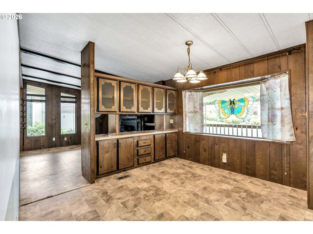 14012 Se RUPERT Dr, Milwaukie, OR 97267