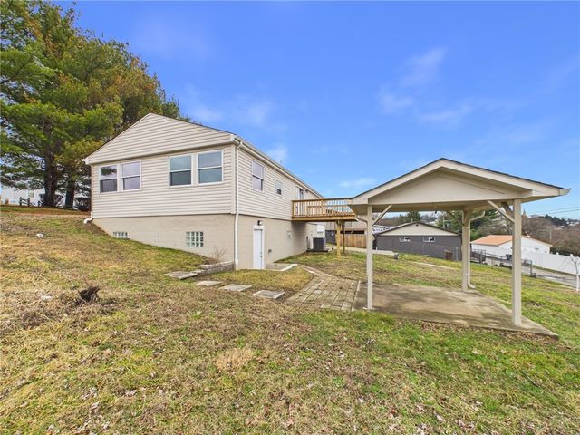 909 1st St, Menallen Twp, PA 15468