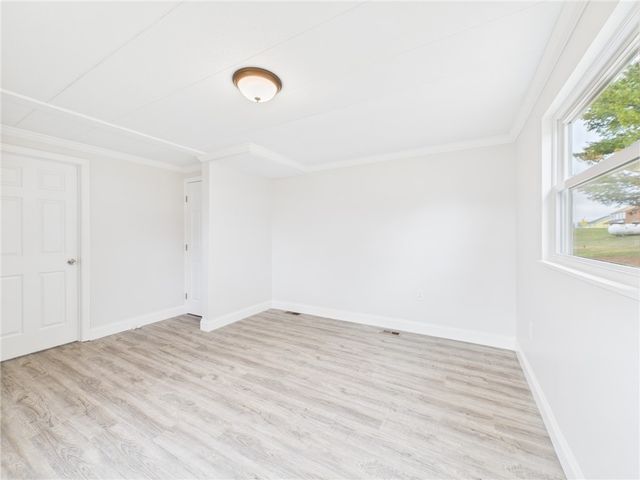 909 1st St, Menallen Twp, PA 15468