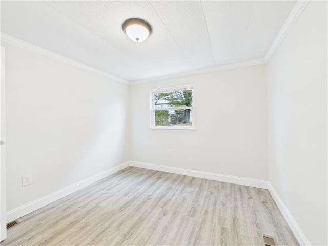 909 1st St, Menallen Twp, PA 15468