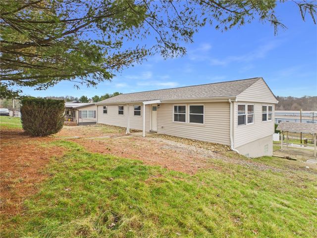 909 1st St, Menallen Twp, PA 15468