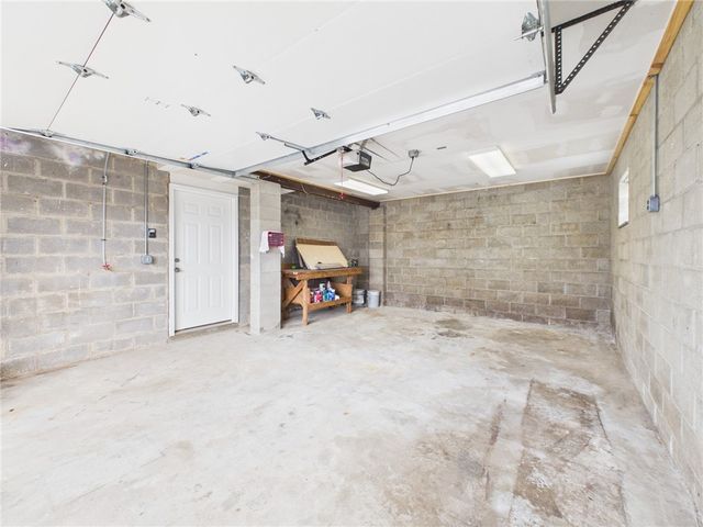 909 1st St, Menallen Twp, PA 15468