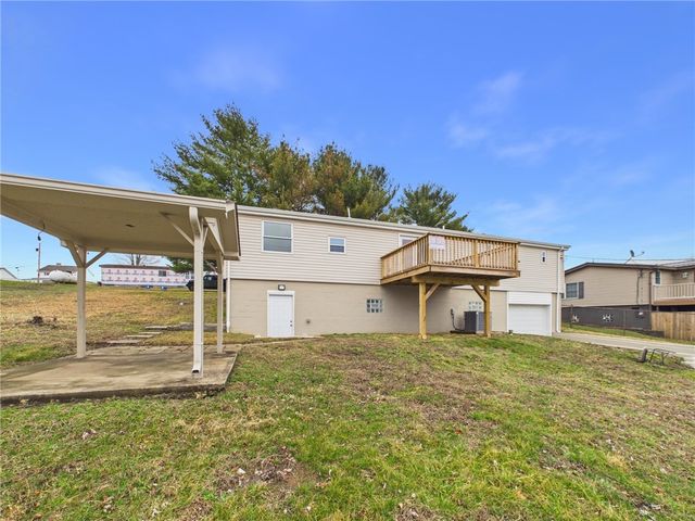 909 1st St, Menallen Twp, PA 15468
