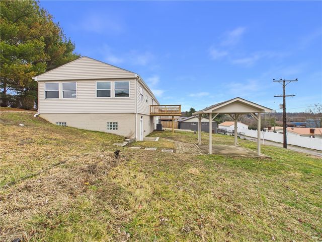 909 1st St, Menallen Twp, PA 15468