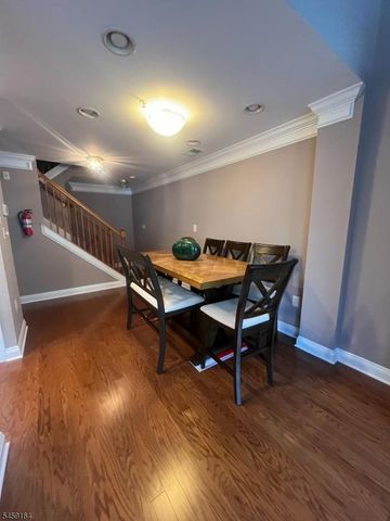 704 Donato Cir, Scotch Plains Twp., NJ 07076