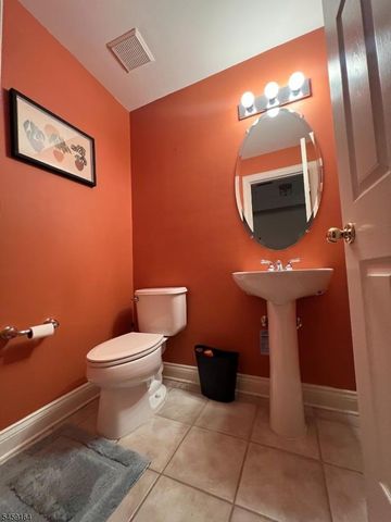 704 Donato Cir, Scotch Plains Twp., NJ 07076
