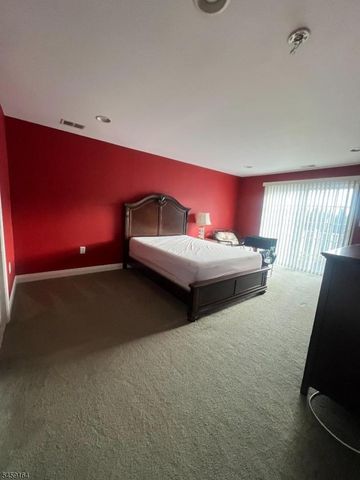 704 Donato Cir, Scotch Plains Twp., NJ 07076